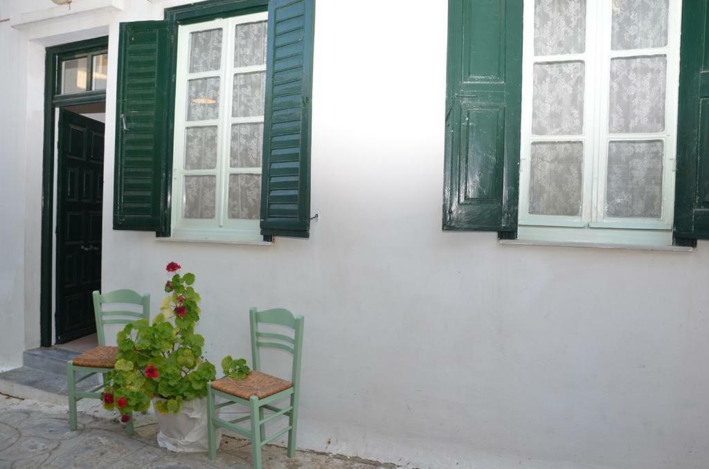 Aegli Rooms Tínos Buitenkant foto