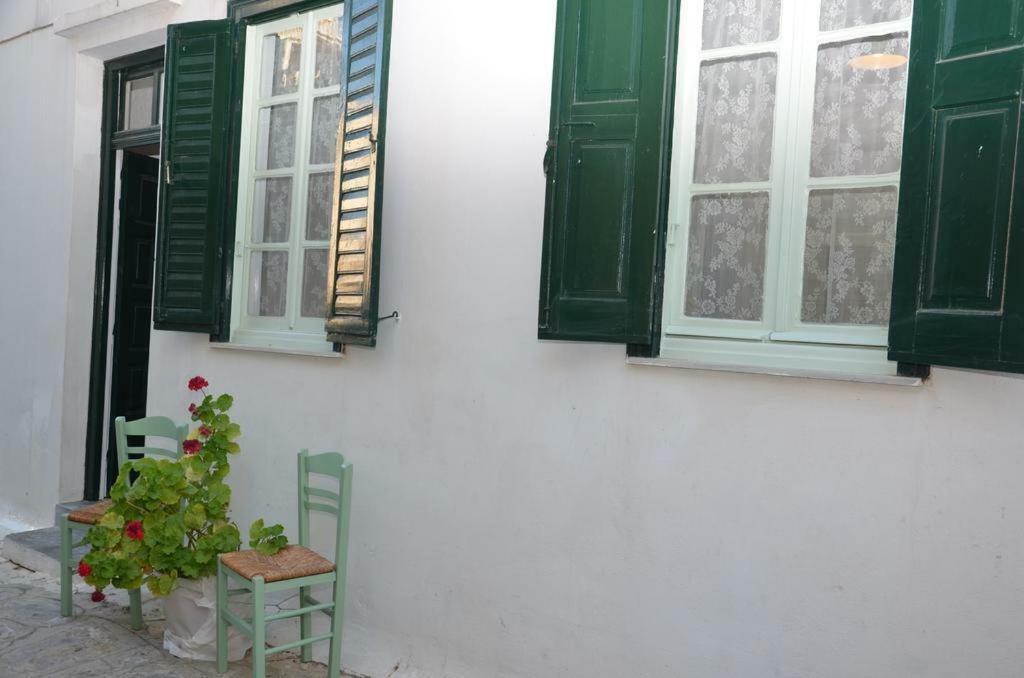 Aegli Rooms Tínos Buitenkant foto